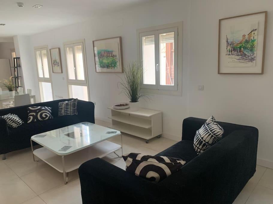 Spacious Loft / Literally At The Foot Of Alhambra Διαμέρισμα Γρανάδα Εξωτερικό φωτογραφία