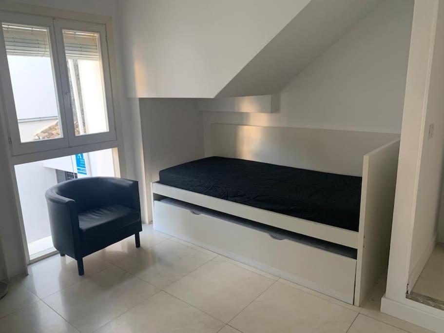 Spacious Loft / Literally At The Foot Of Alhambra Διαμέρισμα Γρανάδα Εξωτερικό φωτογραφία